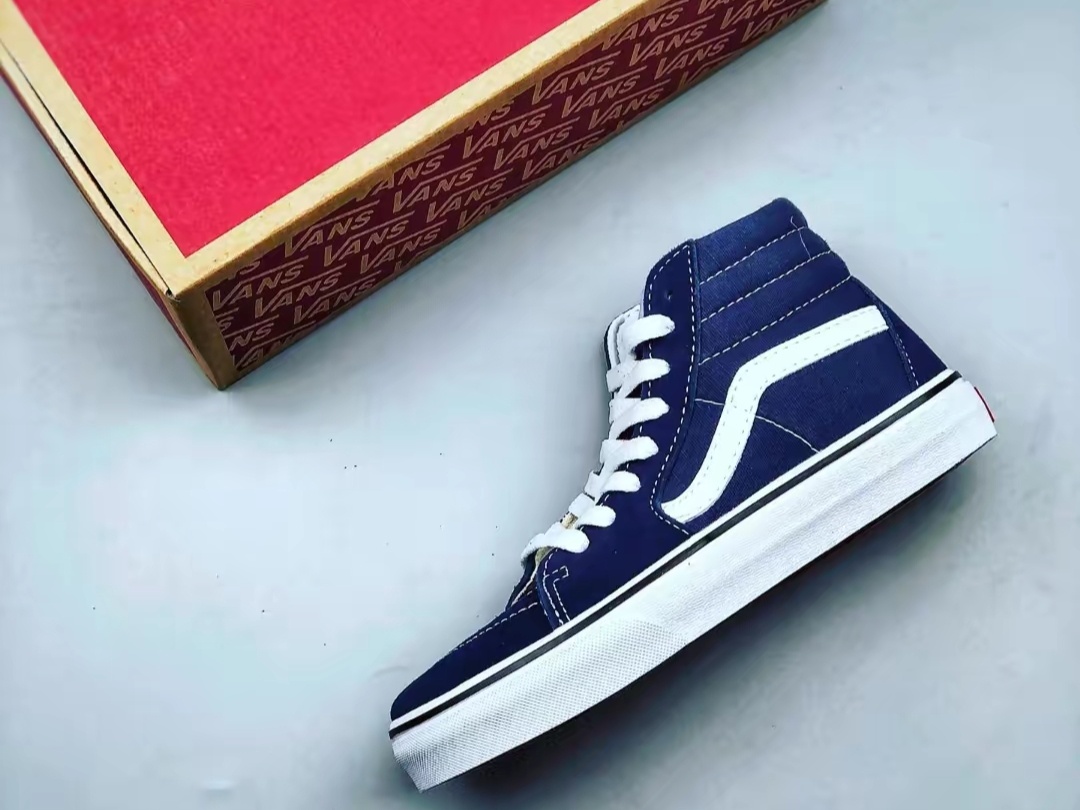 一双普通且高级的vans