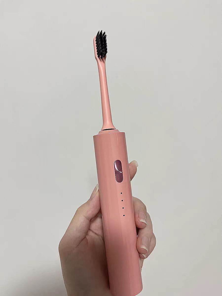 美女的牙齿也要美！
