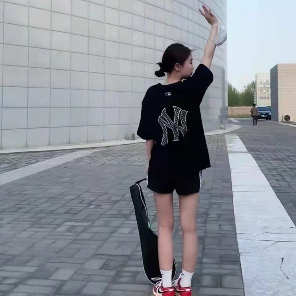 女生夏季穿搭分享/MLB短袖T恤分享