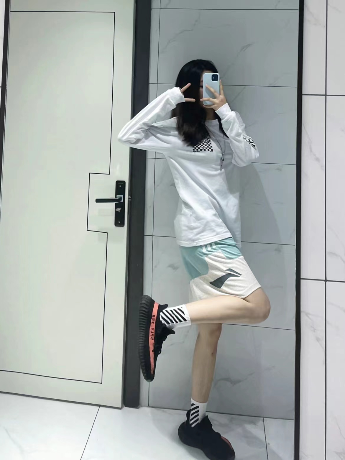 这一款运动短裤上身效果太绝了