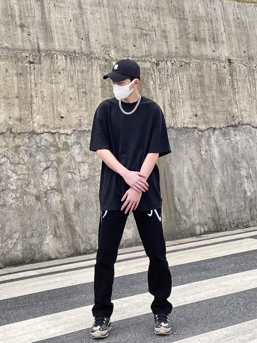一秒教会教会你干净酷帅清爽男友风穿搭
