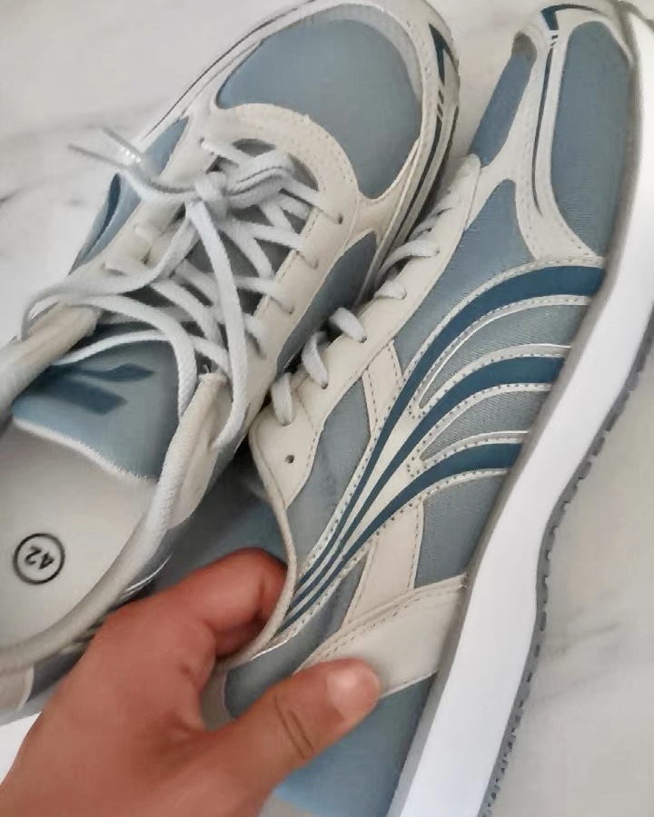 百搭又时尚的跑鞋