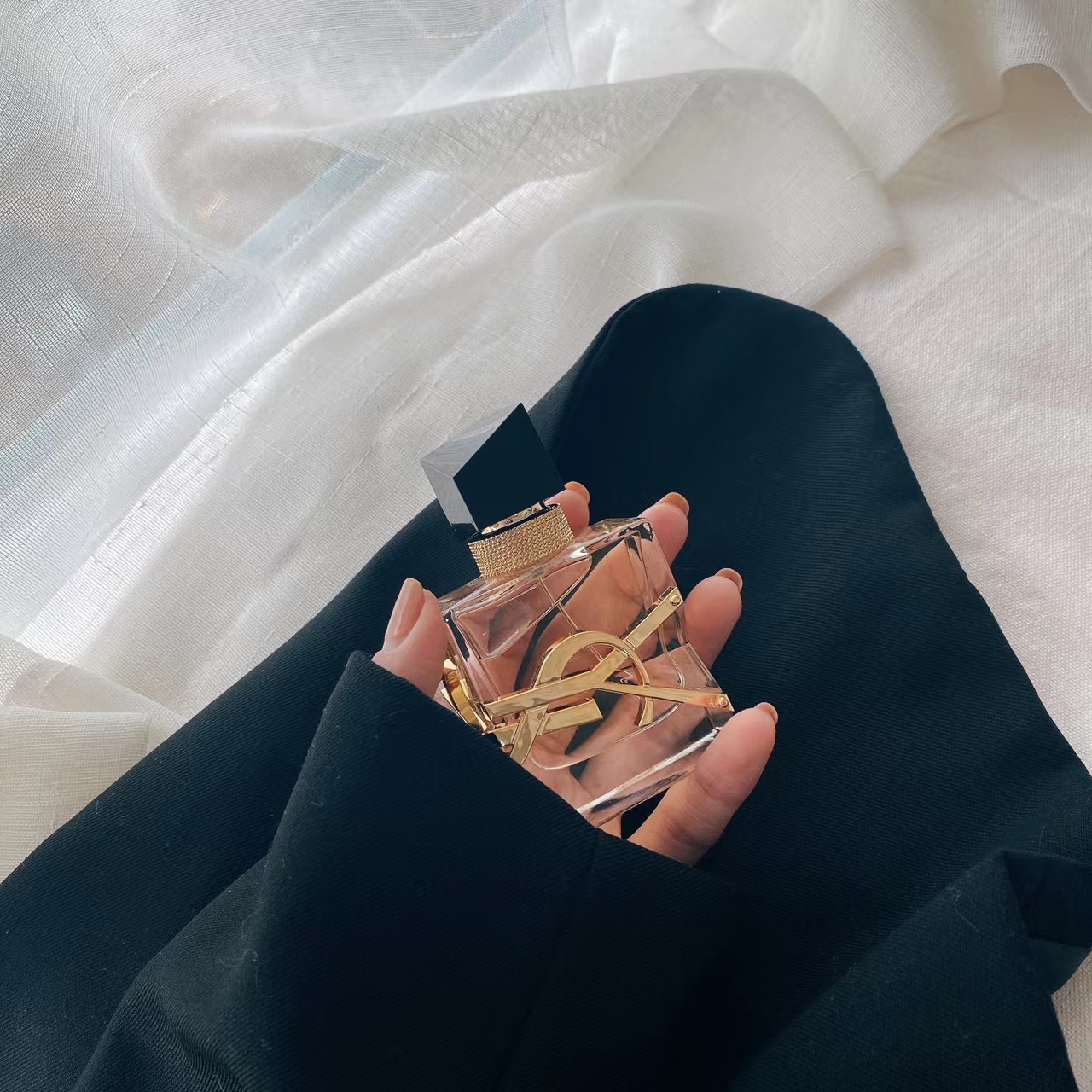 女生一定要有一瓶香水💐就像一定要口红一样