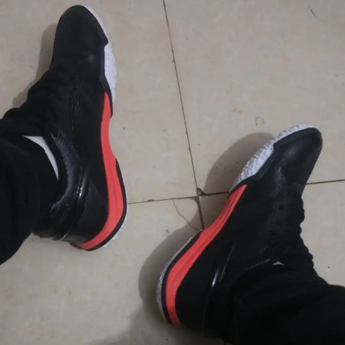 李宁羽毛球鞋推荐