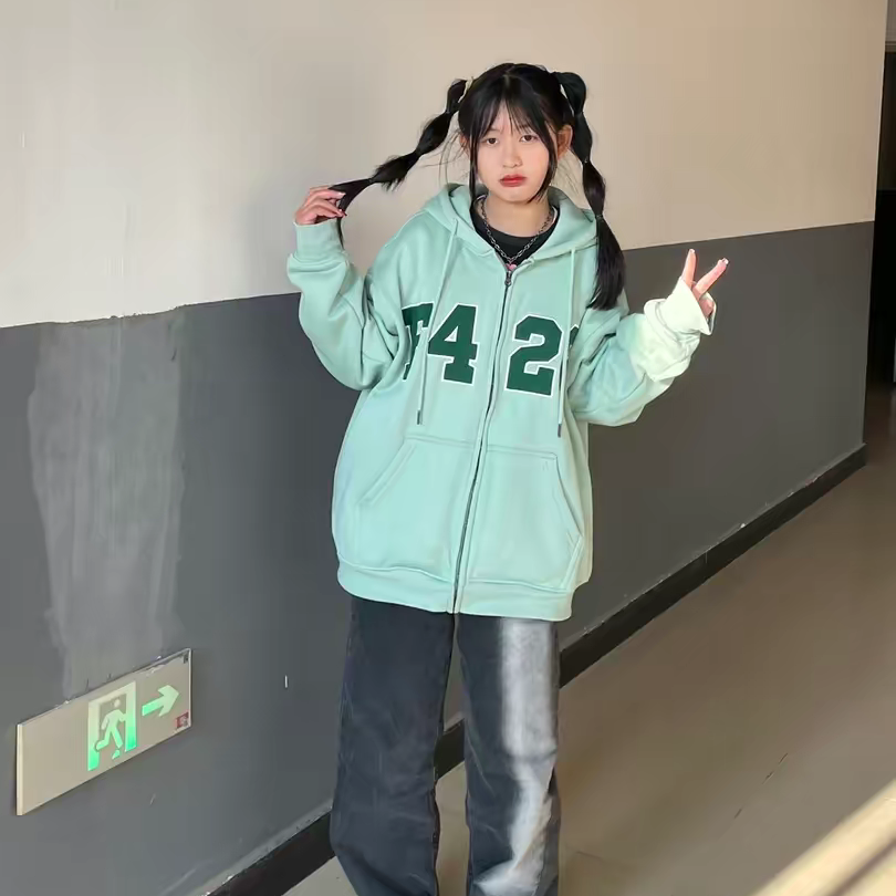 这件绿色卫衣是什么显白小能手⁉