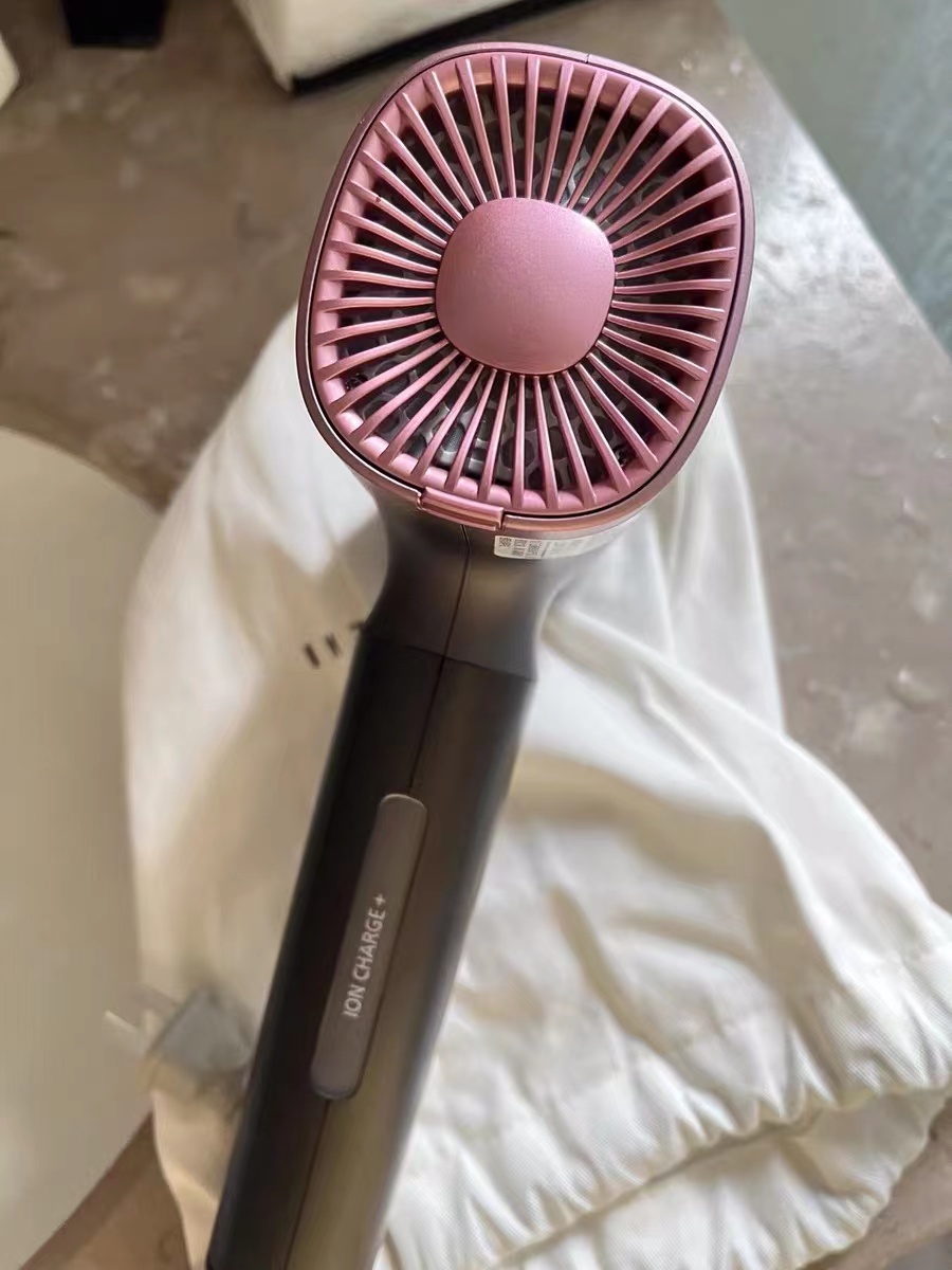 一款性价比不错的电吹风