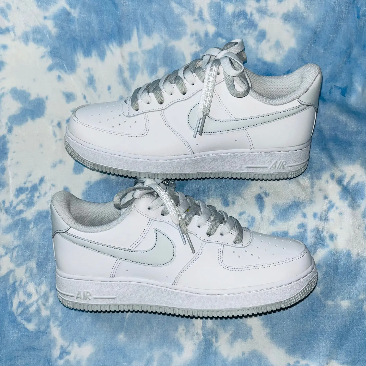 Nike Air Force 1，十分百搭。