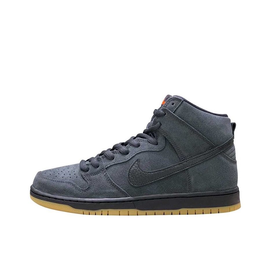 推荐商品：Nike Dunk 板鞋 经典复古百搭 Dark Grey SB/高帮/深烟灰/黑色