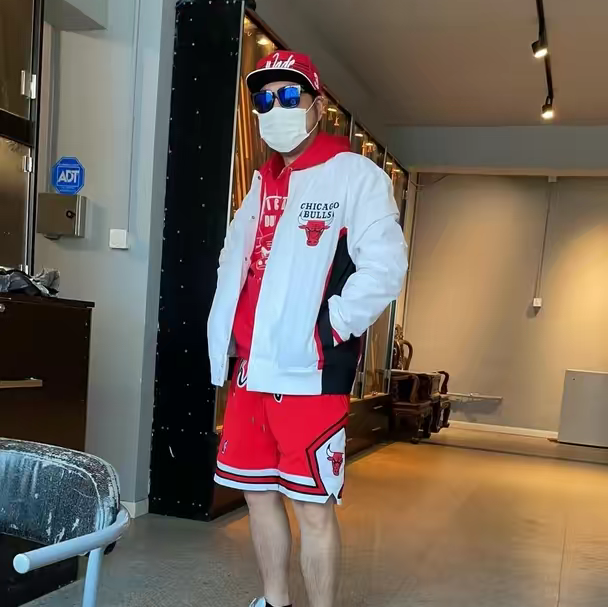 公牛球迷必入的热身服