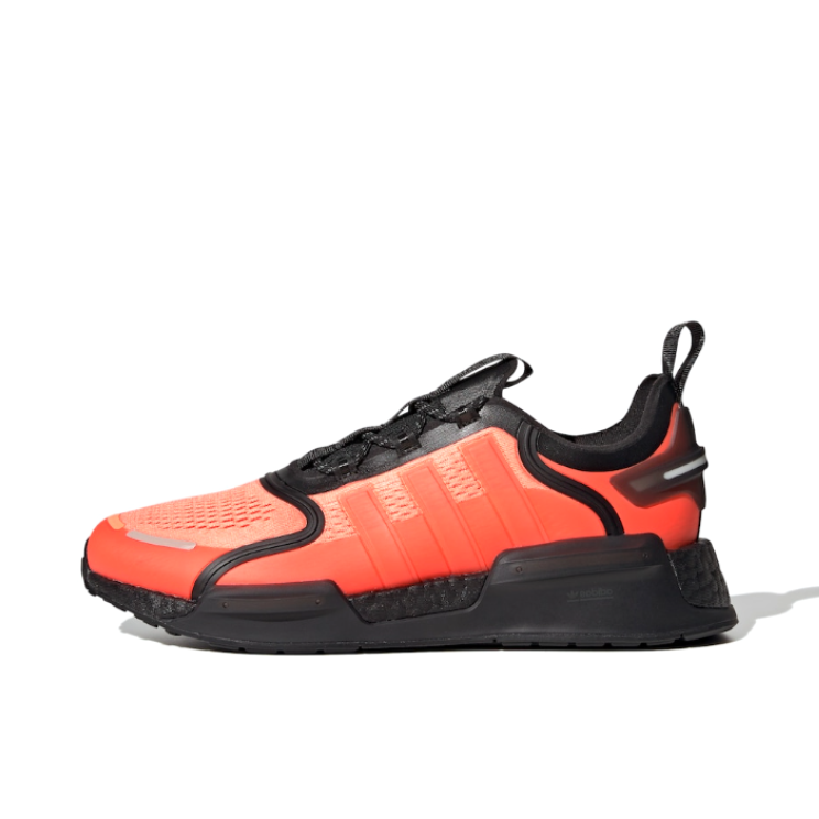推荐商品：adidas Originals NMD V3 防滑耐磨 经典百搭 减震回弹 舒适透气 轻便 织物 防水 运动休闲鞋 橙色/黑色