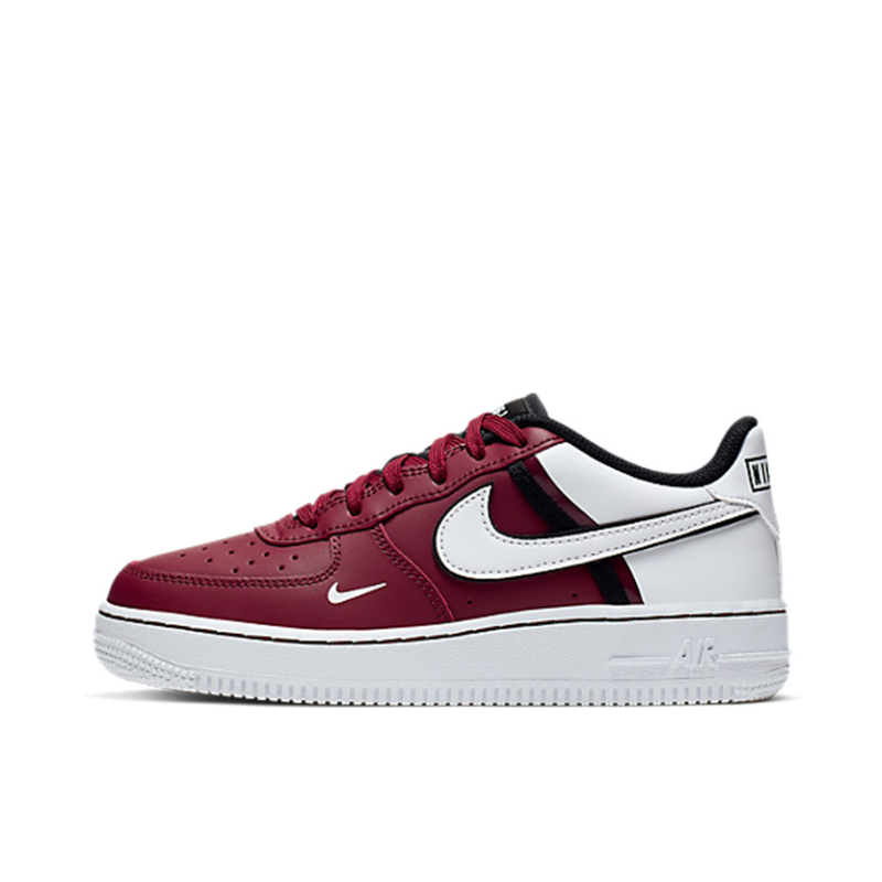 推荐商品：Nike Air Force 1 空军一号 板鞋 轻便舒适百搭耐磨防滑复古 白色/红色/双钩