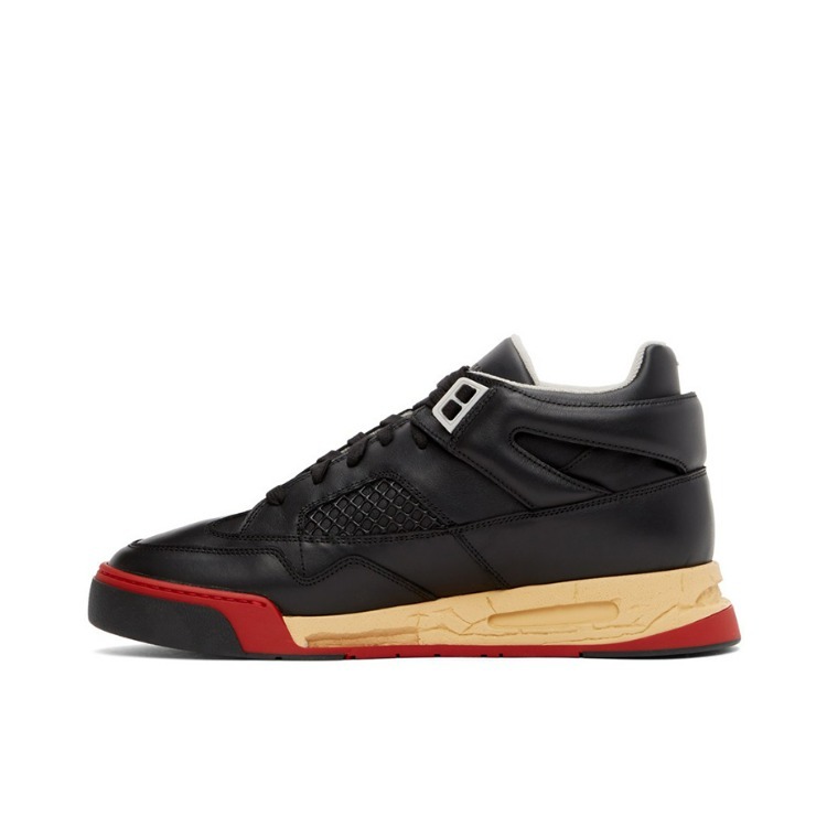 推荐商品：Maison Margiela Ddstck系列 舒适耐磨 休闲鞋 黑色