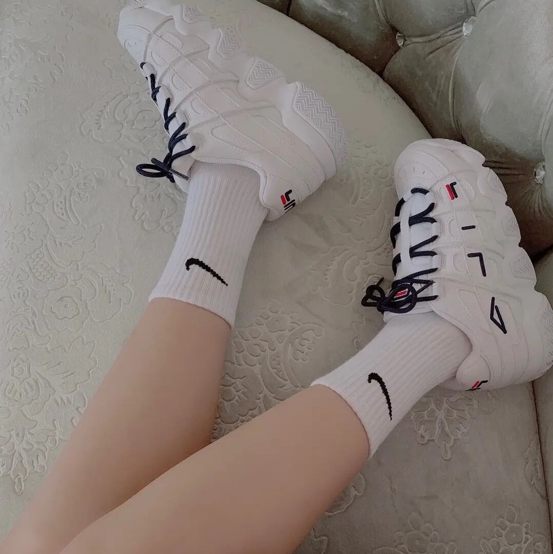 炒鸡炒鸡百搭的小白鞋~整个爱^(*￣(oo)￣)^了