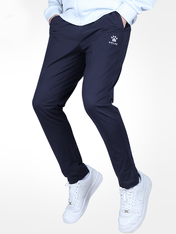 推荐商品：KELME 训练修身显瘦直筒梭织透气收口束脚足球裤 3871308 黑