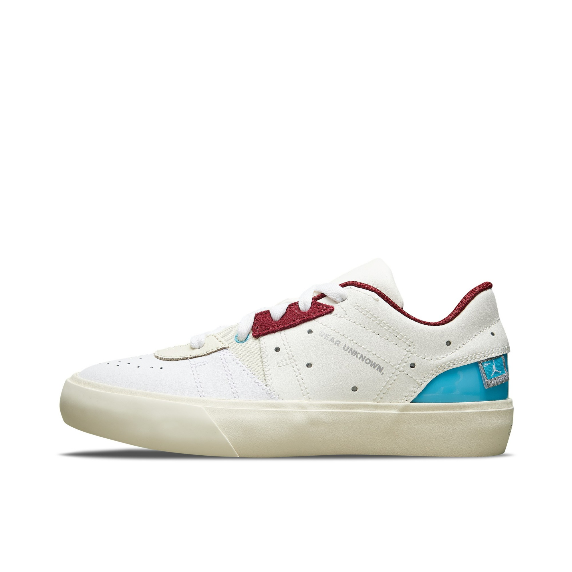 推荐商品：Jordan Series 05 防滑耐磨 轻便透气 休闲 板鞋 女款/帆白/椰奶色/贝塔蓝