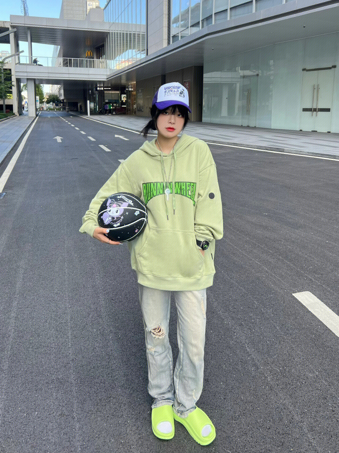 美式街头风，谁说拖鞋不潮流🩴