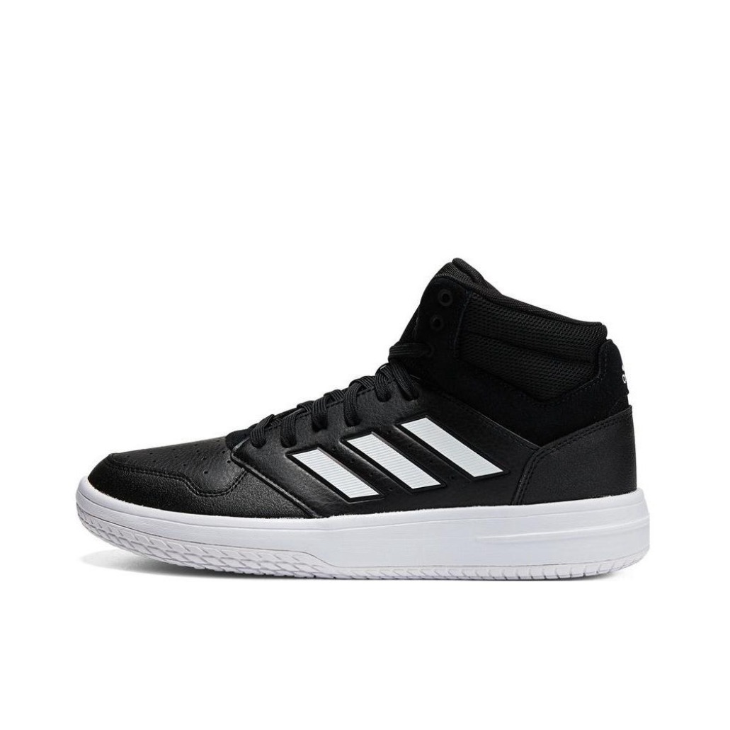 推荐商品：adidas Gametaker 运动休闲鞋 时尚经典舒适百搭防滑耐磨 熊猫/黑色/白底
