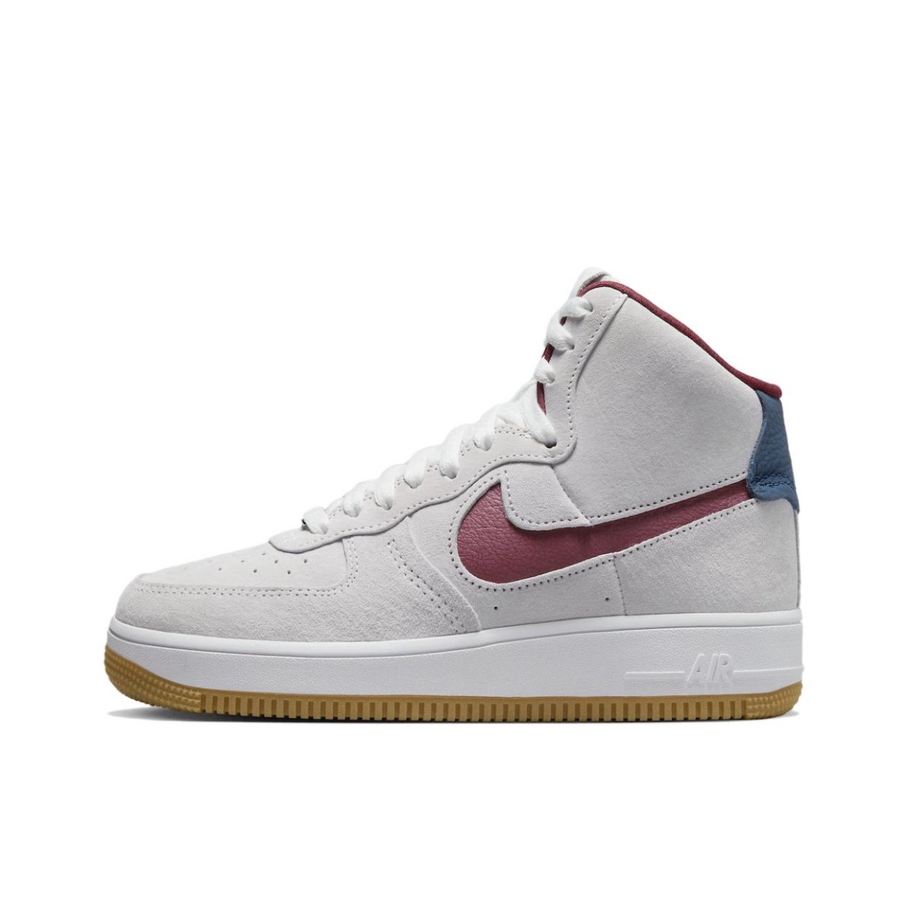 推荐商品：Nike Air Force 1 空军一号 板鞋 轻便舒适百搭耐磨防滑复古 高帮/山峰白色/红色