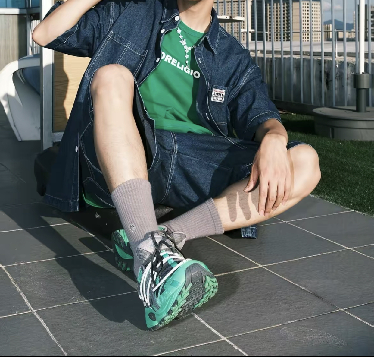还要啥巴黎世家？这双Asics就够顶了！