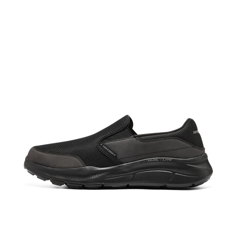 推荐商品：Skechers/斯凯奇 Equalizer 5.0 减震轻便 防滑耐磨 舒适透气 时尚潮流 一脚蹬 跑鞋 全黑色