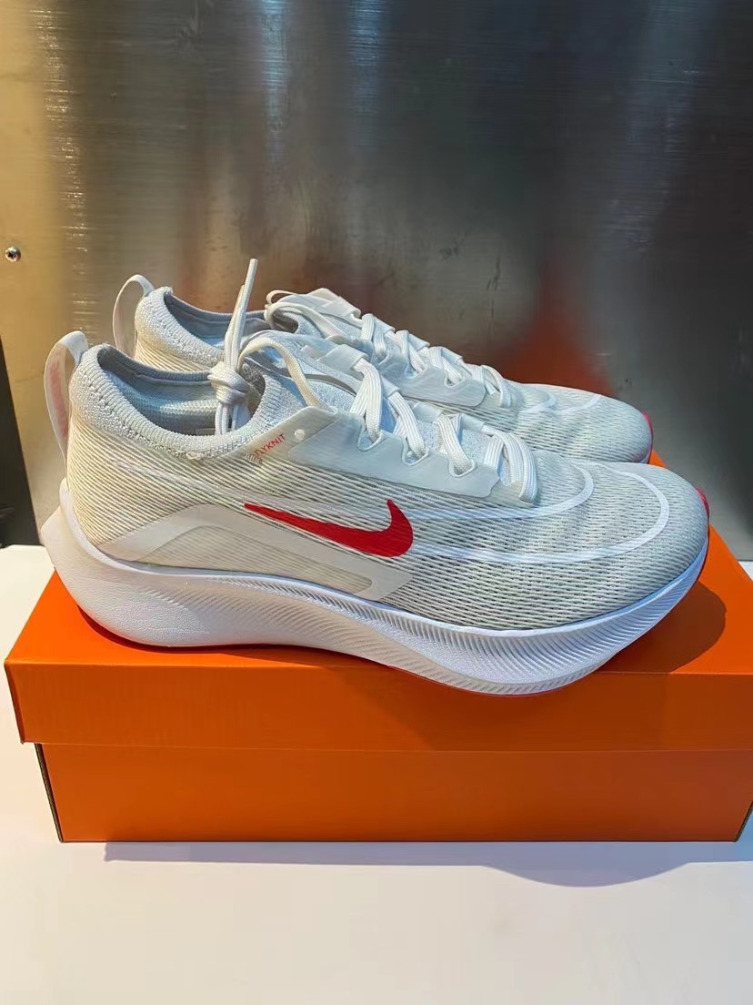 我的跑步装备┇Nike Zoom Fly 4跑鞋