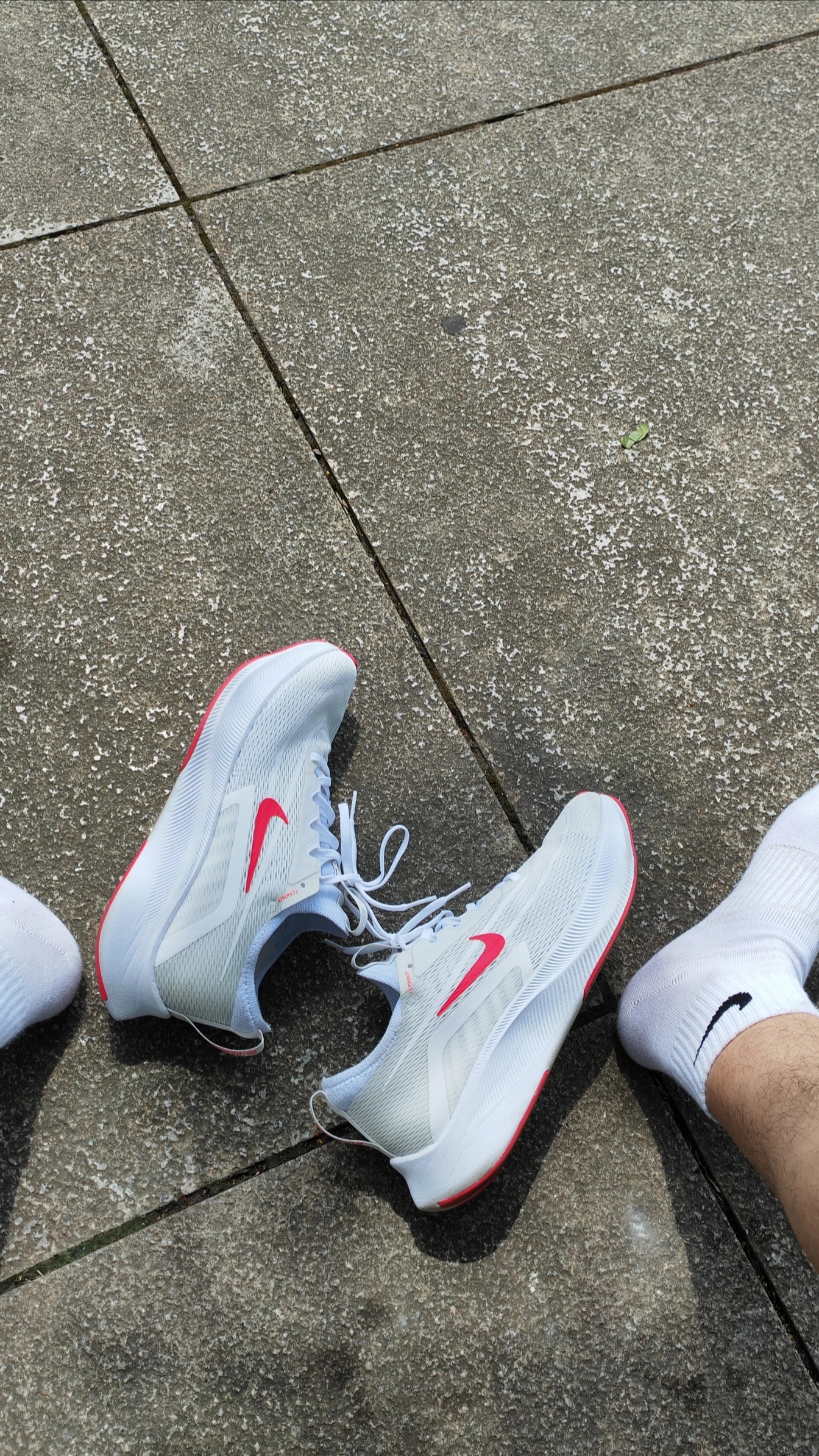 高性价比碳板马拉松跑鞋｜Nike Zoom Fly 4