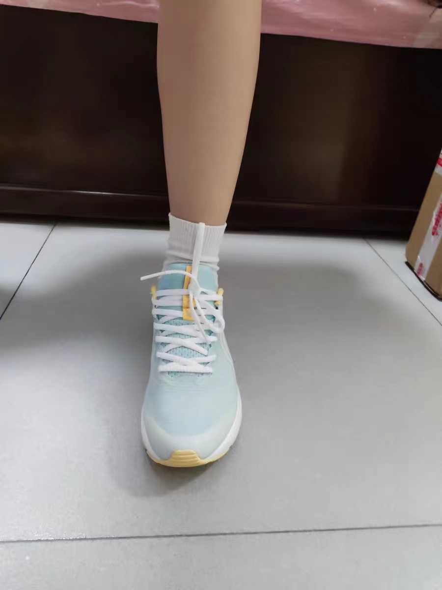 李宁越影2.0/一双优秀的缓震慢跑鞋