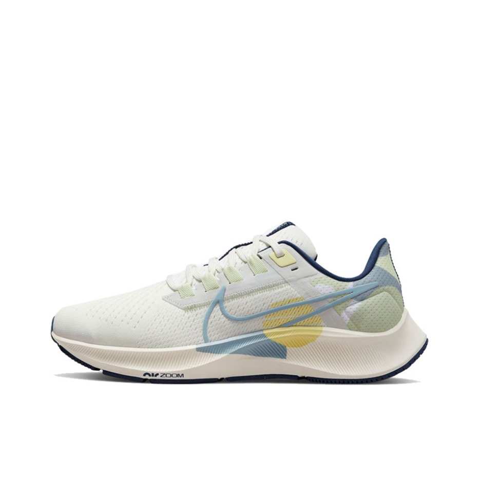 推荐商品：Nike Air Zoom Pegasus 38 跑鞋 气垫缓震透气舒适轻便防滑耐磨休闲运动织物圆头回弹平跟 白色/浅蓝