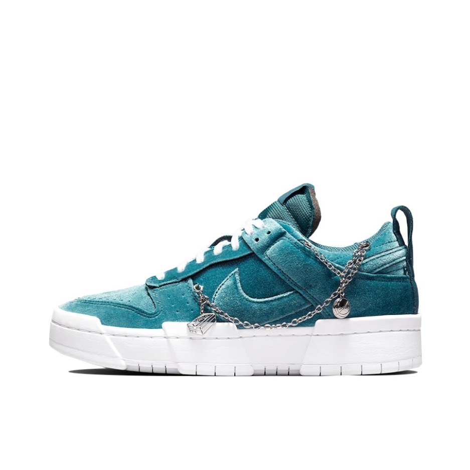 推荐商品：Nike Dunk 板鞋 经典复古百搭 低帮/女款/湖水绿