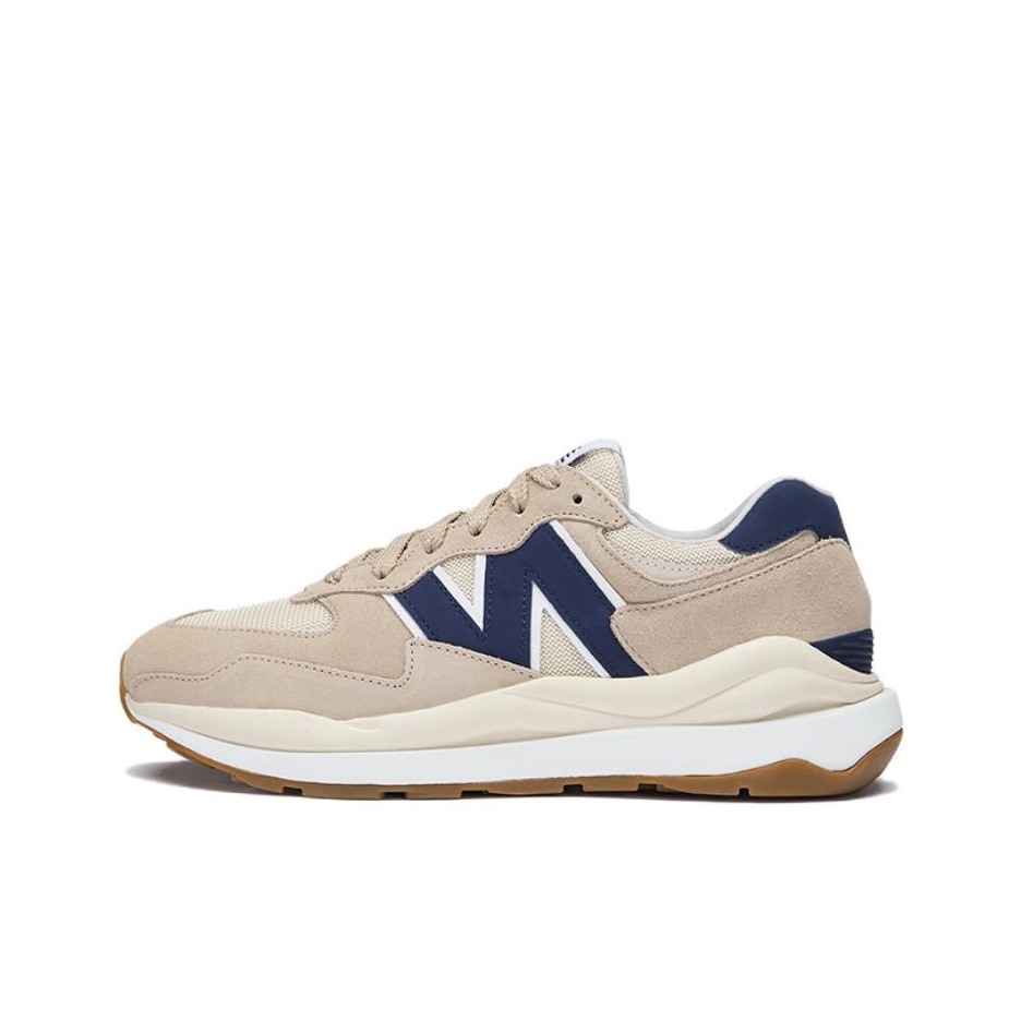 推荐商品：New Balance 5740 跑鞋 轻便减震防滑耐磨透气拼接织物防水复古 米色/藏青