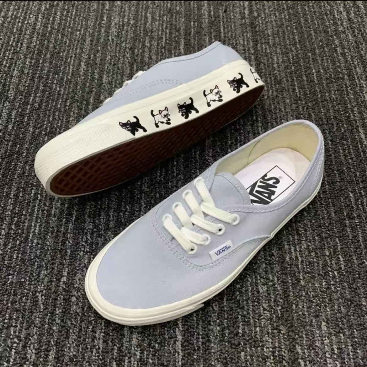 Vans太会了！情人节送ta蓝色小猫咪🐈