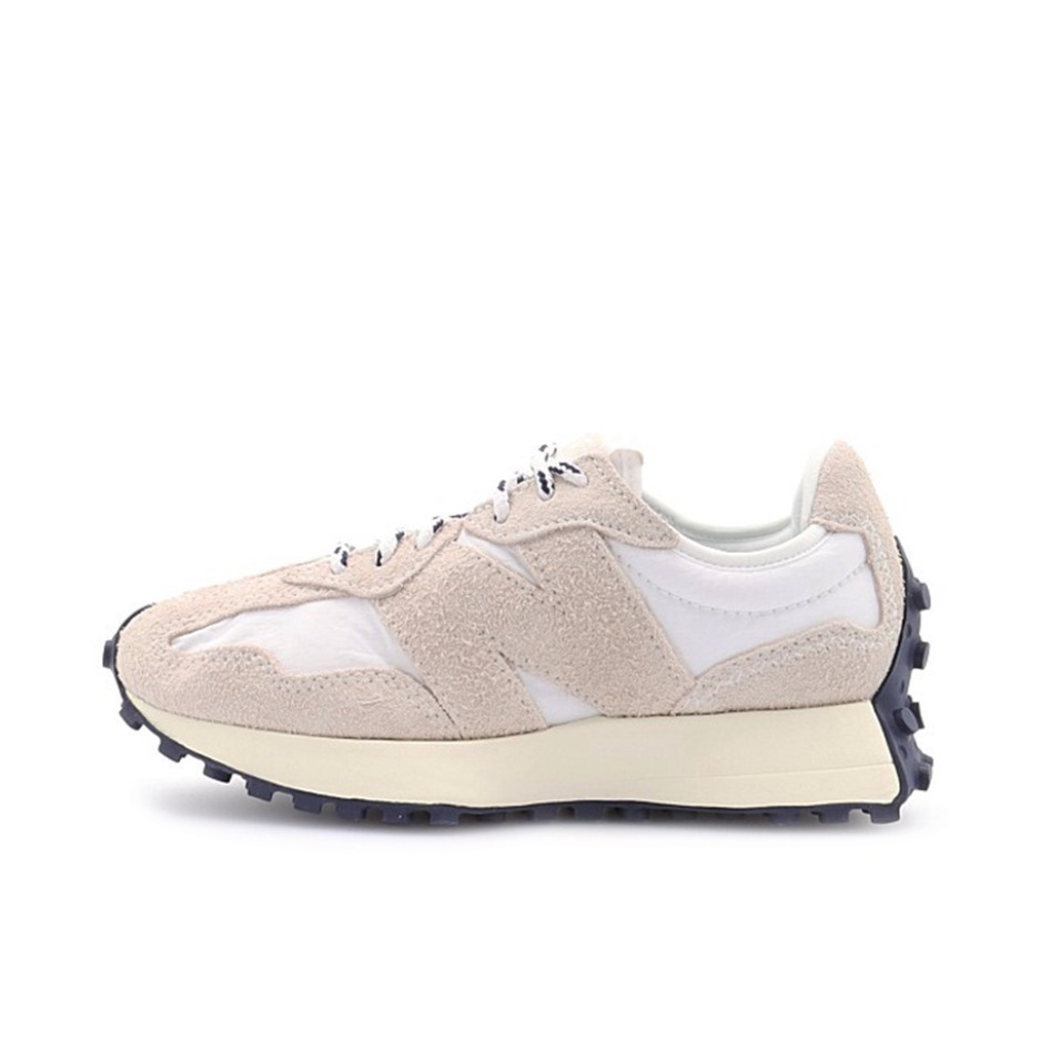 推荐商品：【IU同款】 New Balance 327 跑鞋 舒适复古防滑耐磨休闲透气减震拼接运动防水织物慢跑圆头 灰色/白色