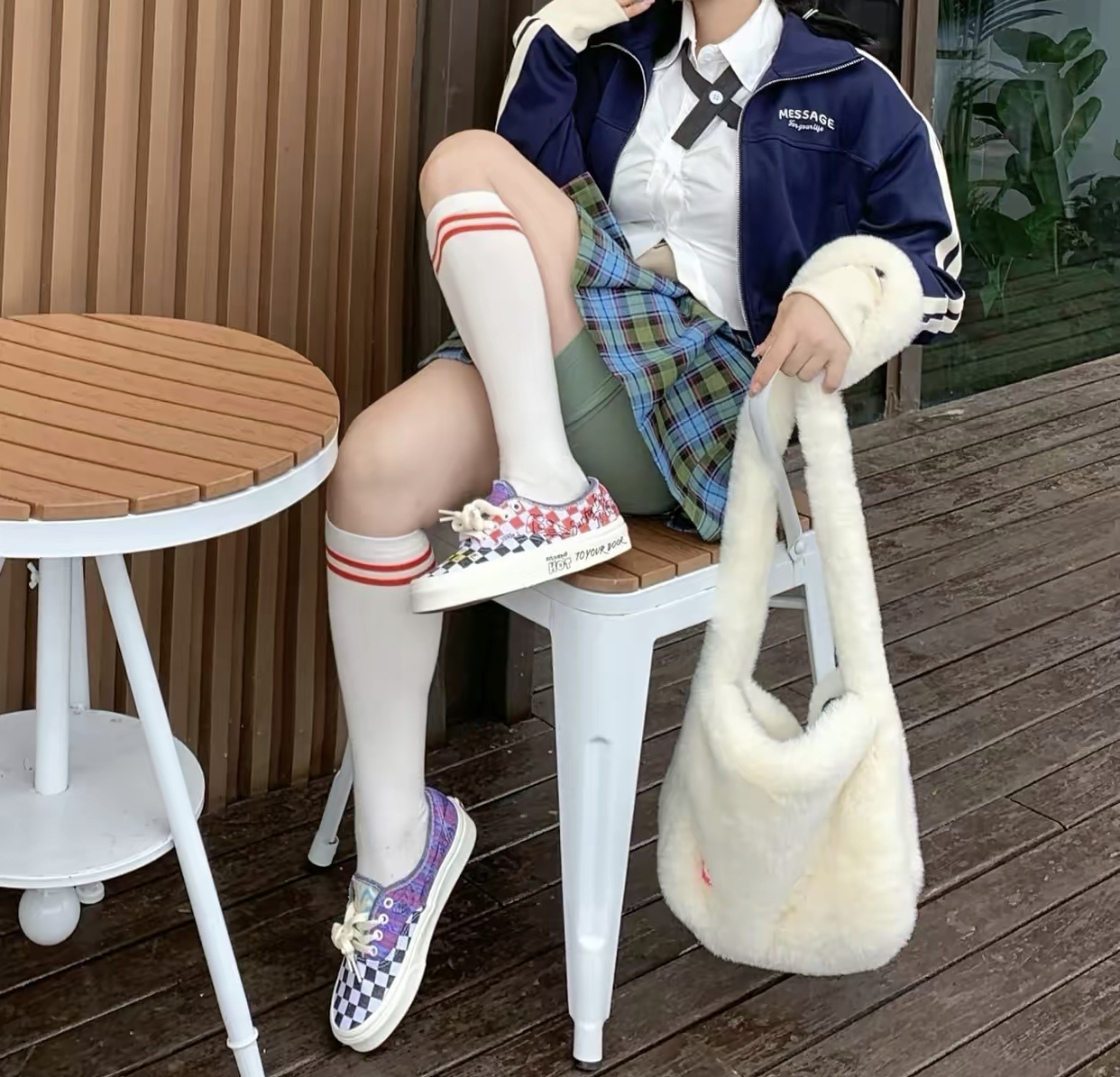 快来了解一下王鹤棣同款VANS×《怪奇物 语》联名！