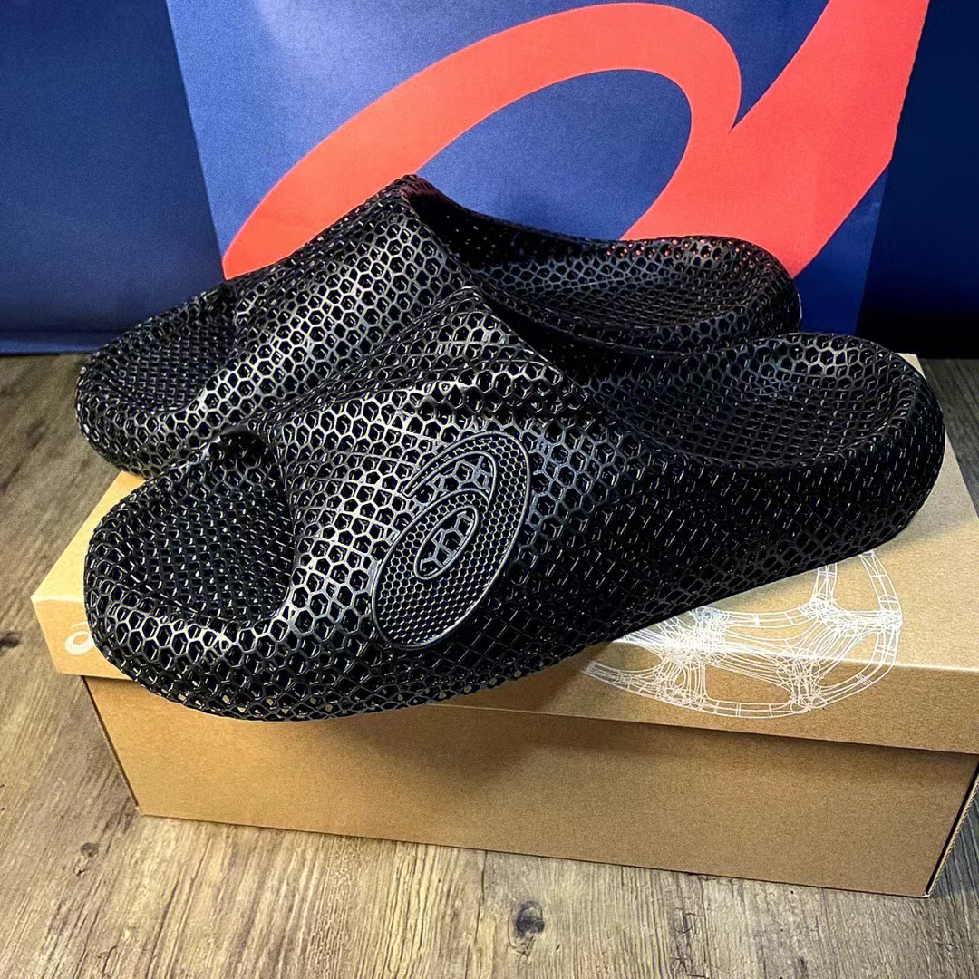 穿搭分享｜猛毒 Asics ACTIBREEZE 3D 拖鞋🧛‍♀️
