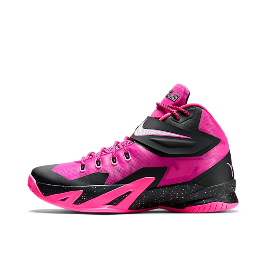 推荐商品：Nike zoom LeBron Soldier 8 士兵8 篮球鞋 防滑耐磨减震轻便包裹性圆头实战舒适 Think Pink 粉黑