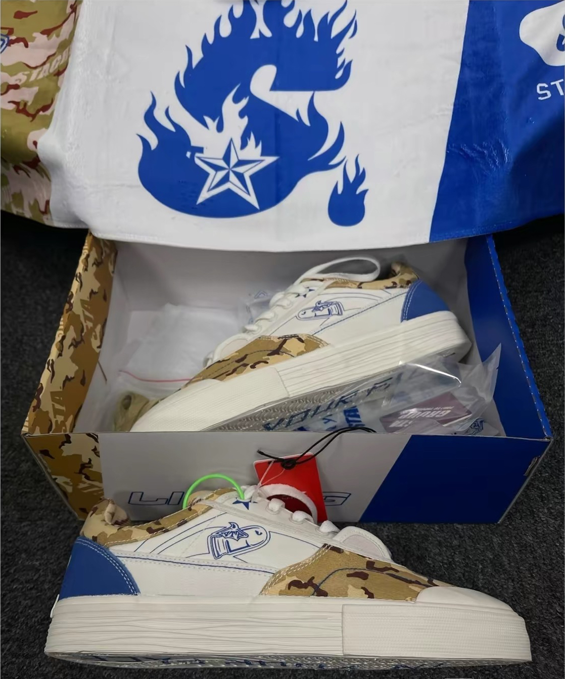 高颜值帆布鞋——李宁5050
