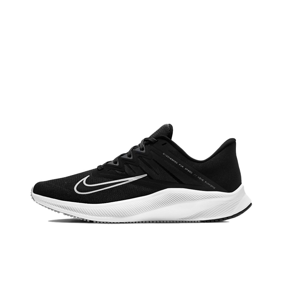 推荐商品：Nike Quest 3 跑鞋 网面透气减震轻便防滑耐磨舒适防水 黑白