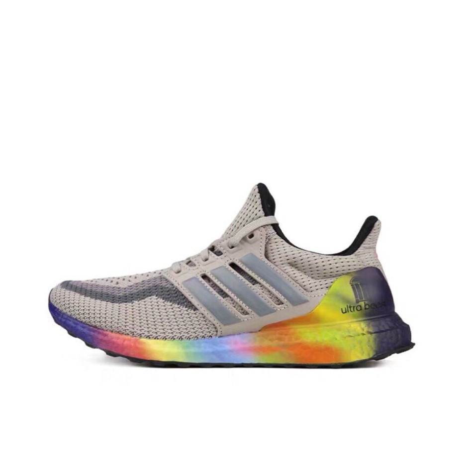 推荐商品：adidas Ultra Boost 2.0 跑鞋 防滑耐磨透气减震轻便休闲运动织物舒适百搭圆头 Tan/Multi color 上海限定