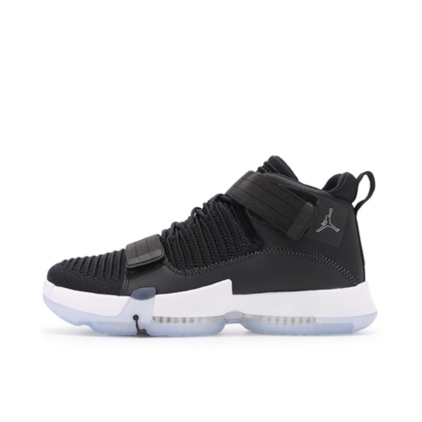 推荐商品：Jordan Supreme Elevation PF 巴特勒 篮球鞋 防滑耐磨织物实战 Black/White 黑白/透明底