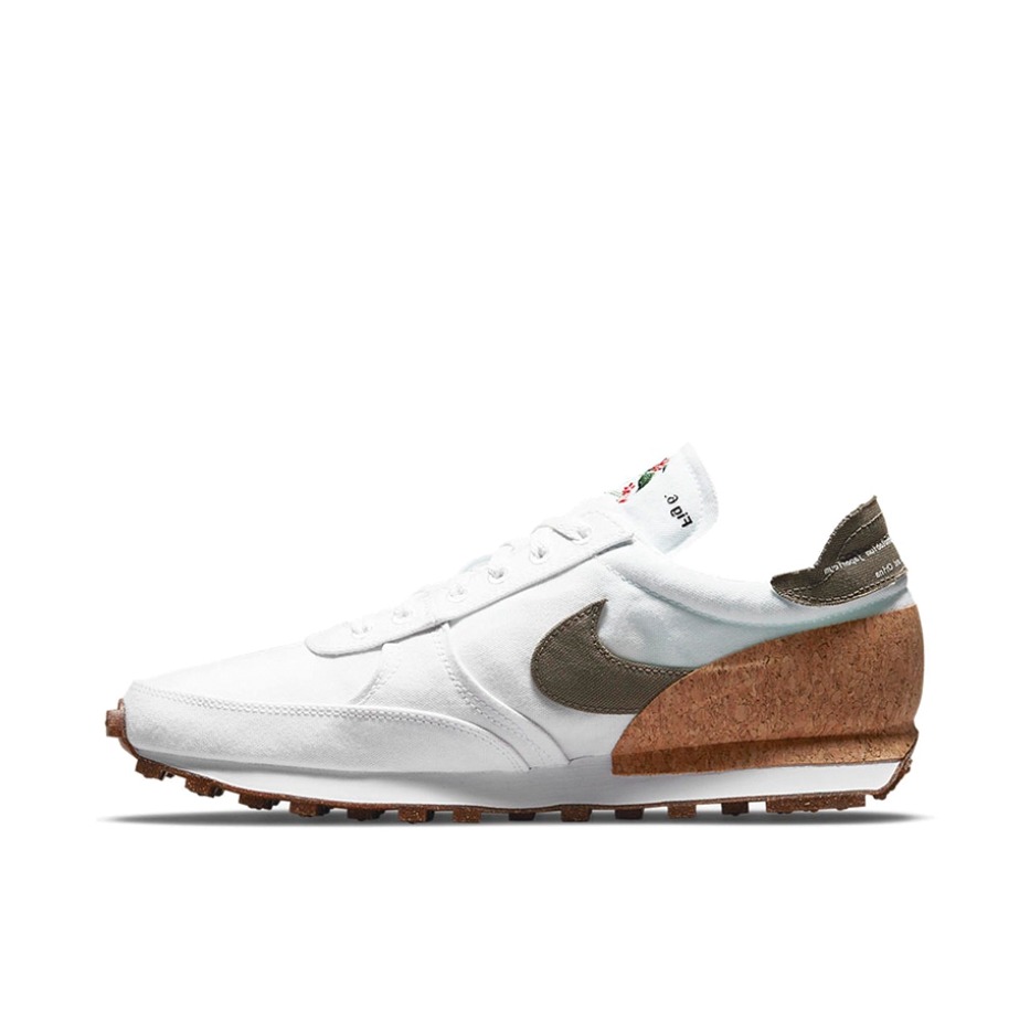 推荐商品：Nike Daybreak 解构 跑鞋 华夫鞋 复古耐磨舒适休闲轻便透气织物运动合成革减震防滑低帮 刺绣/白色/银河玉