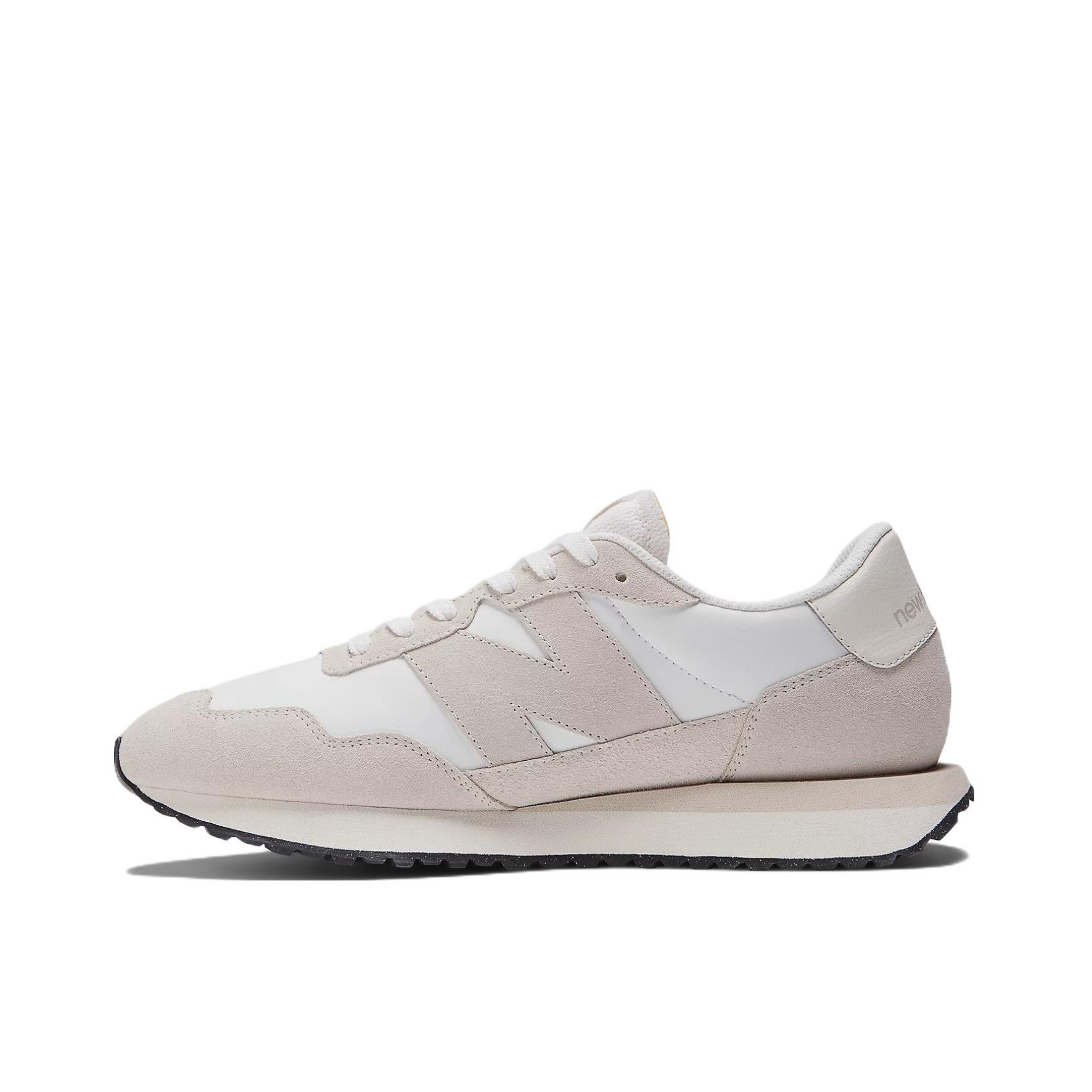 推荐商品：New Balance 237 跑鞋 减震透气防滑耐磨轻便潮流复古织物 粉色/白色