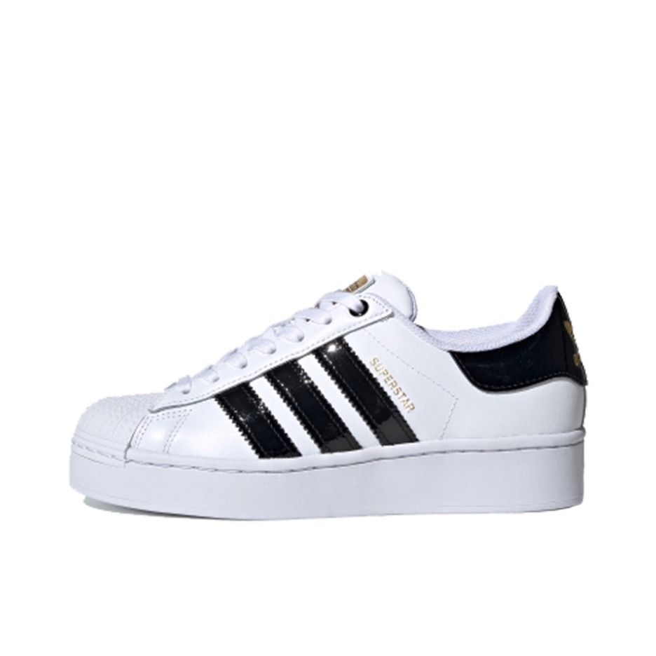 推荐商品：【宋雨琦同款】 adidas Originals Superstar 板鞋 轻便贝壳头薄底舒适百搭耐磨复古 白黑松糕