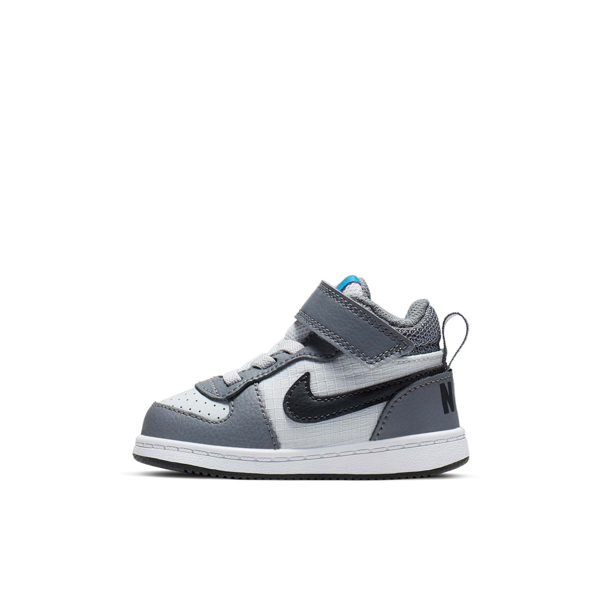 推荐商品：Nike  Court Borough  时尚潮流 舒适轻便 休闲耐磨  板鞋 儿童  婴童/冷灰/煤黑/白色