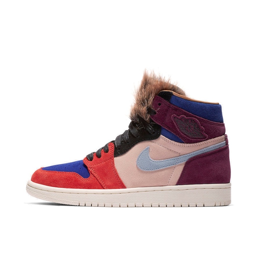 推荐商品：Air Jordan 1 板鞋 运动休闲鞋 复古潮流支撑合成革 Court Luxe 高帮/Aleali May联名/多色