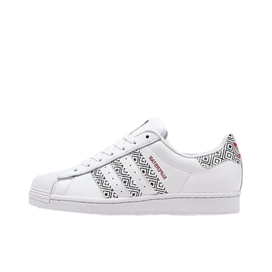 推荐商品：【宋雨琦同款】 adidas Originals Superstar 板鞋 轻便贝壳头薄底舒适百搭耐磨复古 菱形图案/白色/黑色/红色