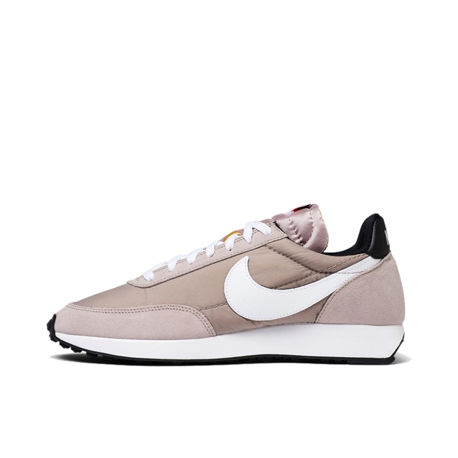 推荐商品：Nike Air Tailwind 79 OG 跑鞋 休闲复古时尚防滑耐磨轻便支撑透气织物运动圆头 Beige 浅棕/尼龙