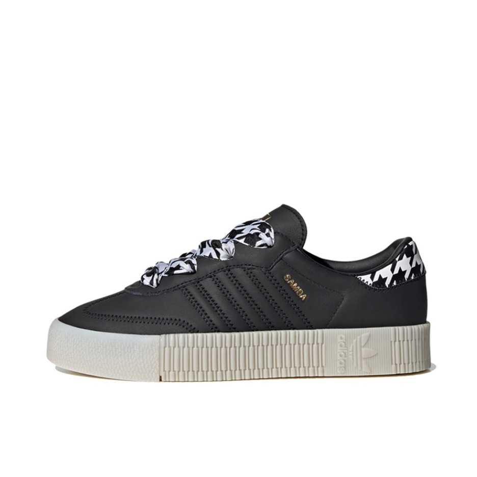 推荐商品：adidas Originals Sambarose 板鞋 防滑耐磨复古运动防水包裹性 黑色/白色