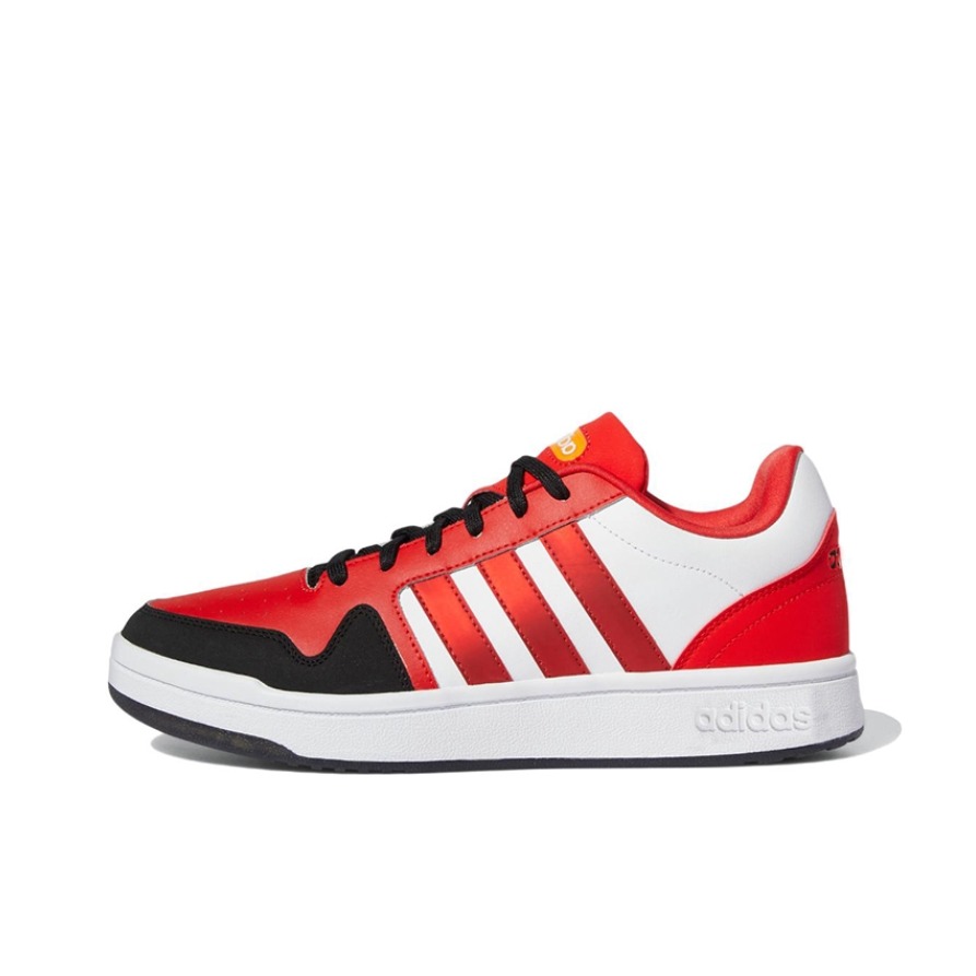推荐商品：adidas Hoops 2.0 板鞋 简约百搭复古透气轻便舒适防滑耐磨圆头轻运动 红色/黑色