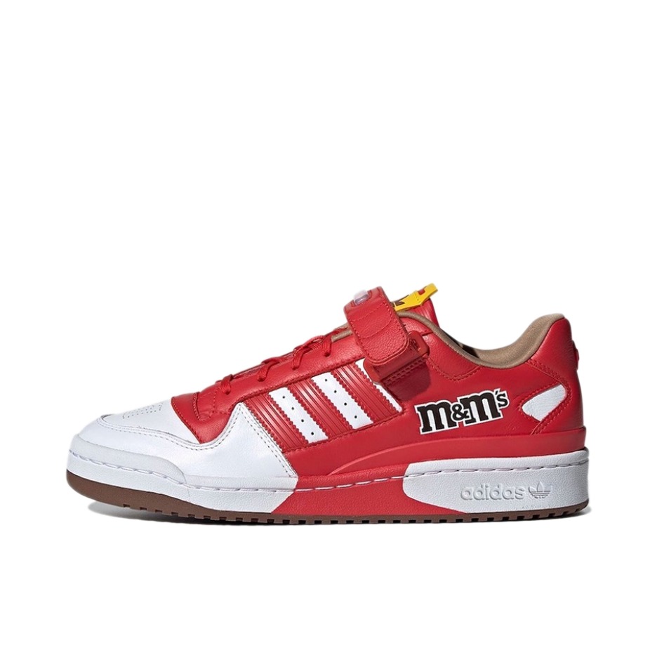 推荐商品：adidas Originals Forum 板鞋 轻便复古防滑时尚魔术贴篮球风薄底包裹性 M&M's联名/红色/白色