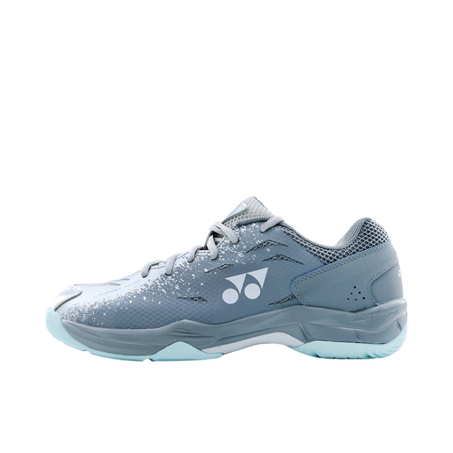 推荐商品：YONEX/尤尼克斯 Power Cushion CFT 羽毛球鞋 织物合成革低帮平跟轻量包裹性 银色